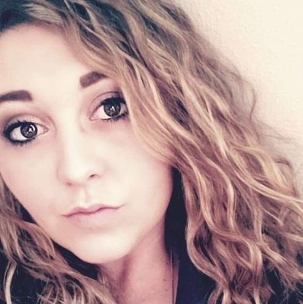 Meet your Posher, Shelbi